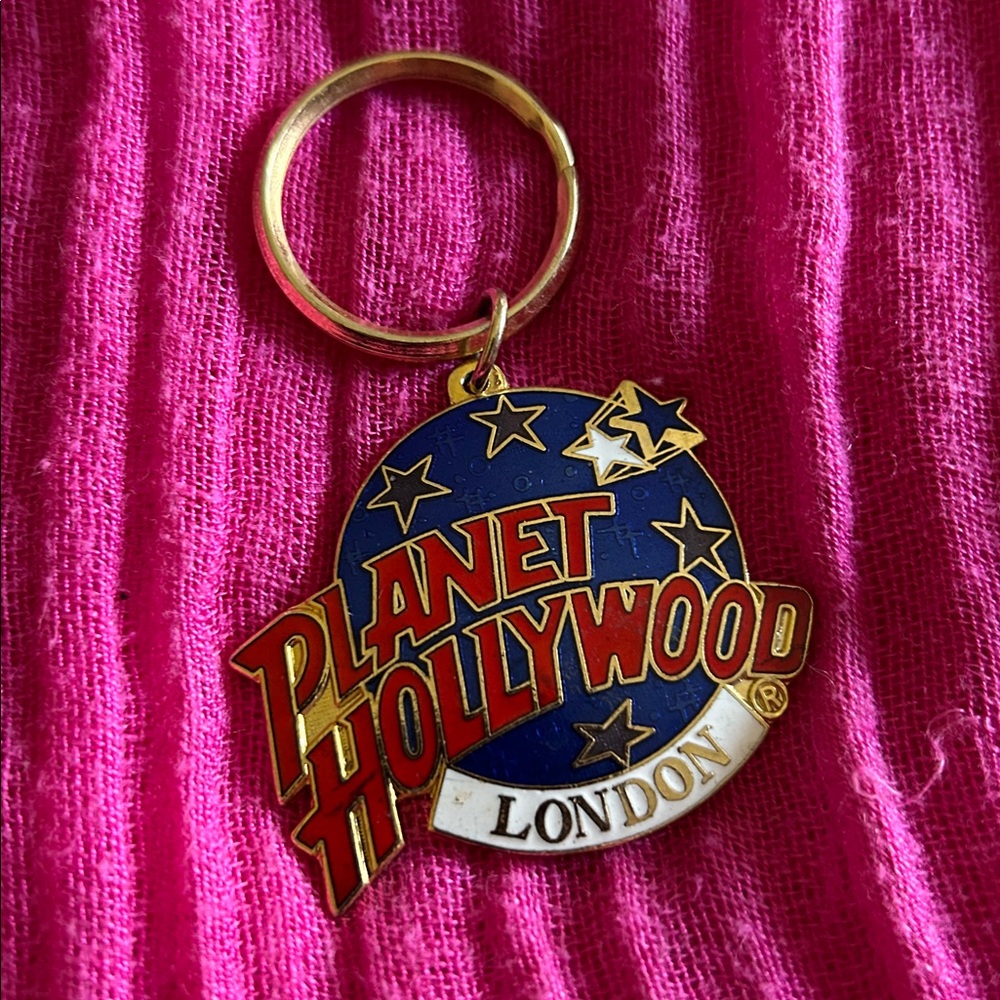Planet Hollywood London Keychain 
Unisex
